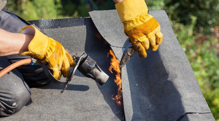 Professional gutter cleaning in Arrington, VA
